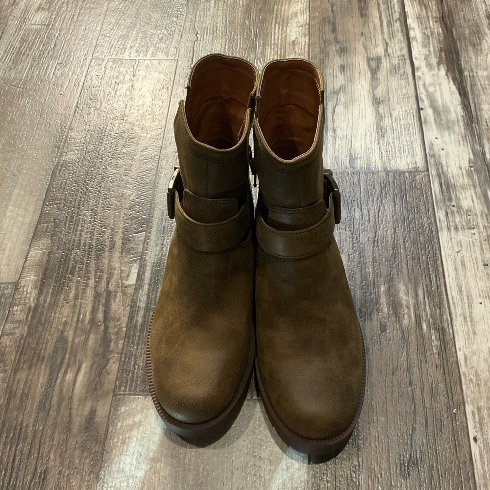 Zodiac Brown Combat & Moto Boots Size 6